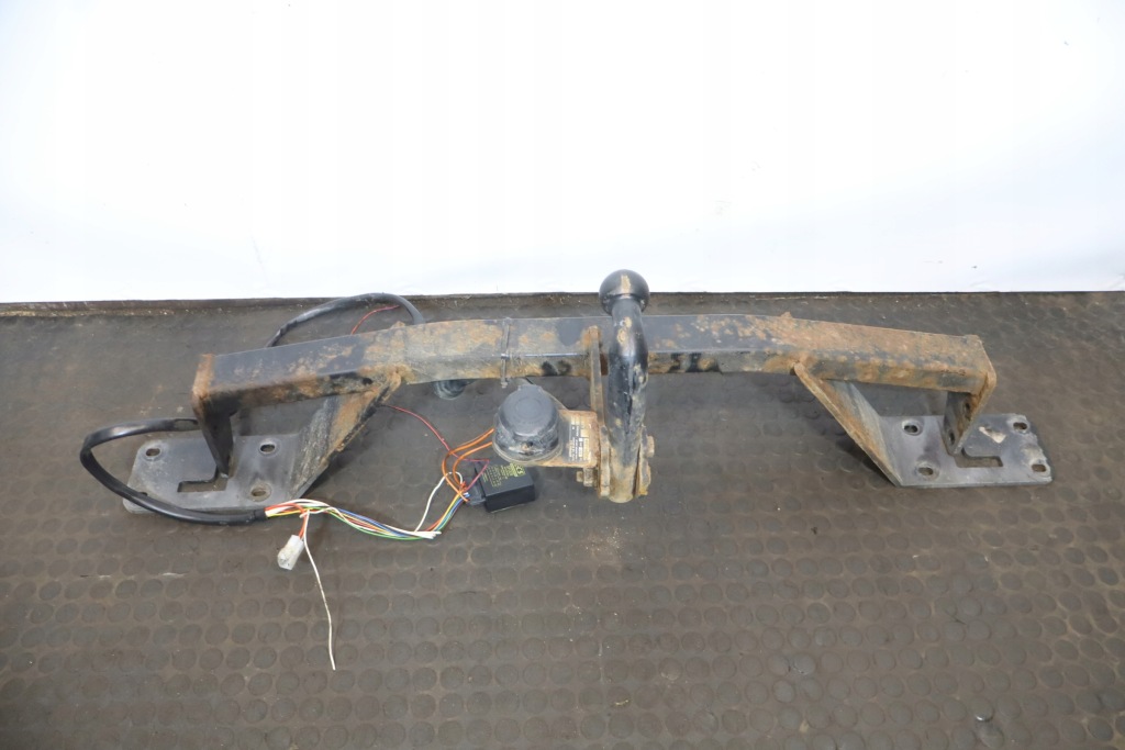 Купити Hak буксирувальний opel meriva b