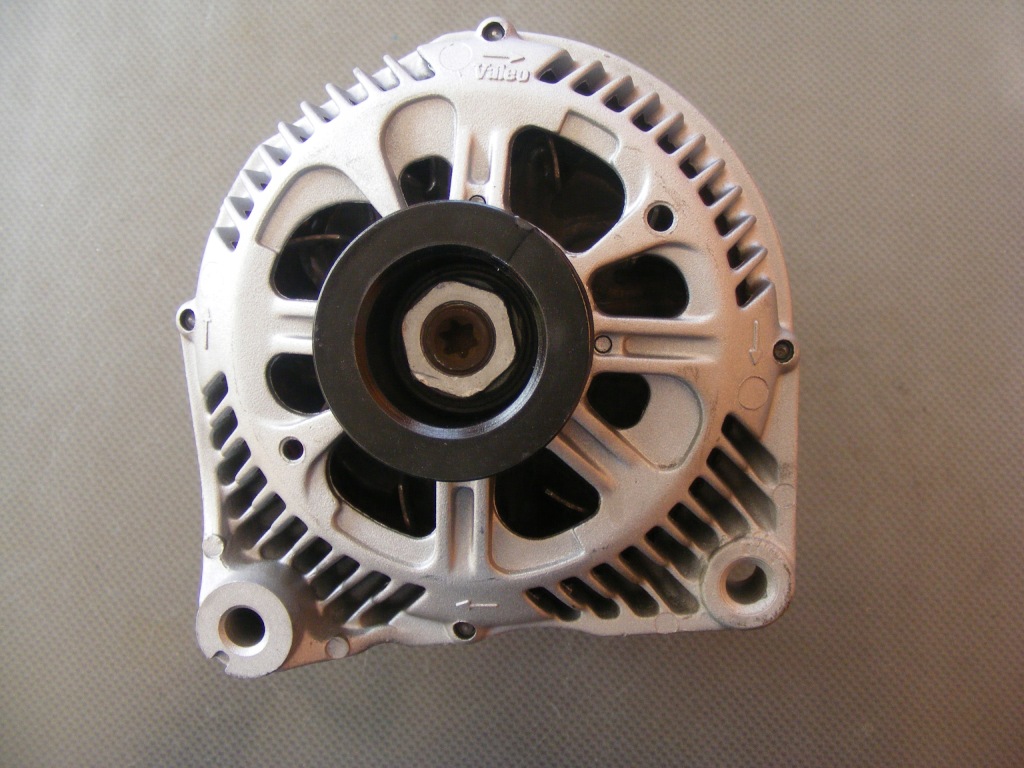 Генератор bmw, land rover, rover 2542251a, 12312247389 Ціна