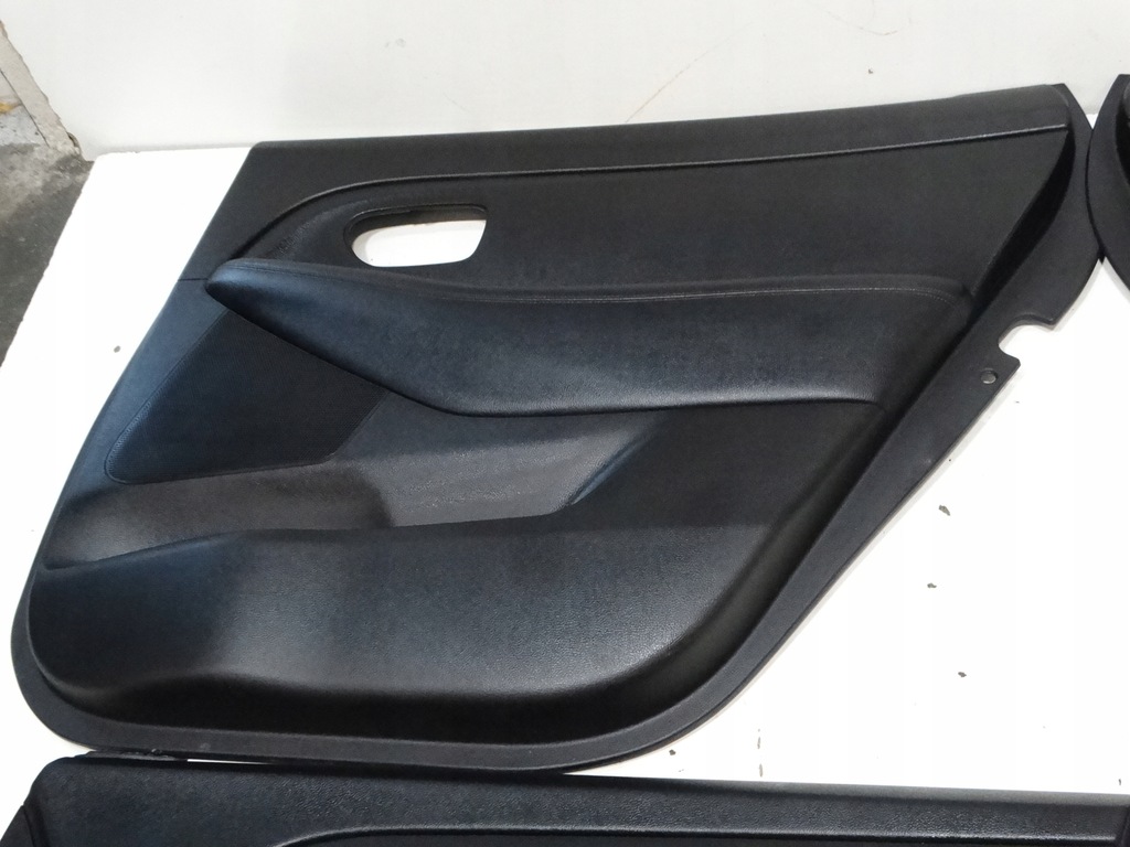 фото №5, Комплект обивка дверь kia carens iv 13-19r. europa