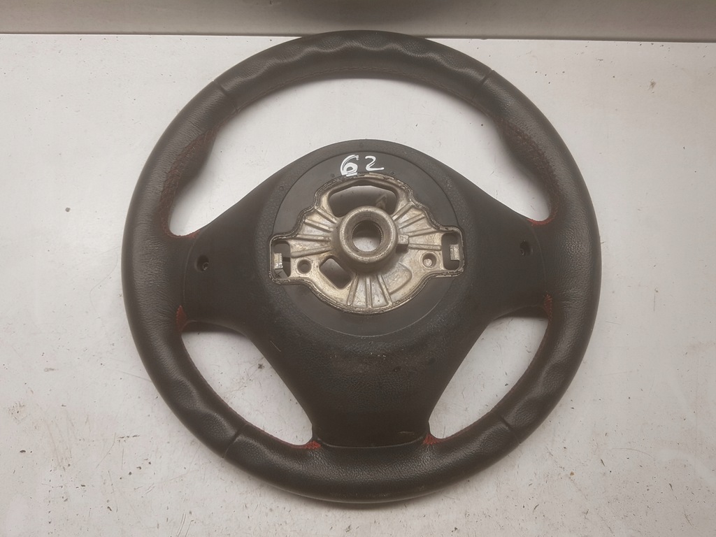 фото №6, Bmw 1 f20 f21 11r- sport line воздуховод кожаный