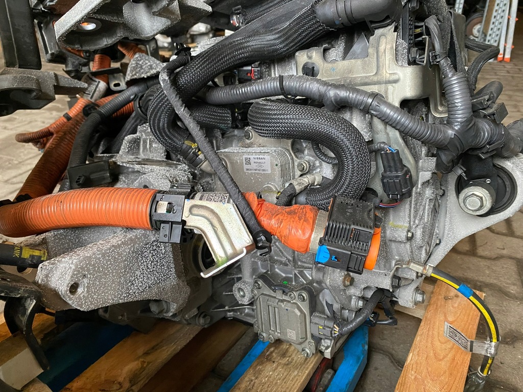 фото №9, Renault megane v e-tech ev двигатель 6am402 pam402 291a05mz1a 290035600r