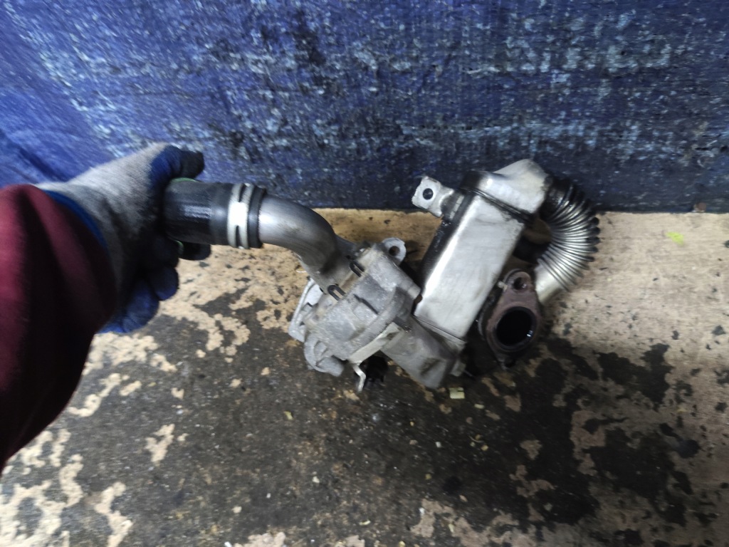 фото №2, Renault scenic iii 1.6 dci клапан радиатор выхлопных газов 147100789r