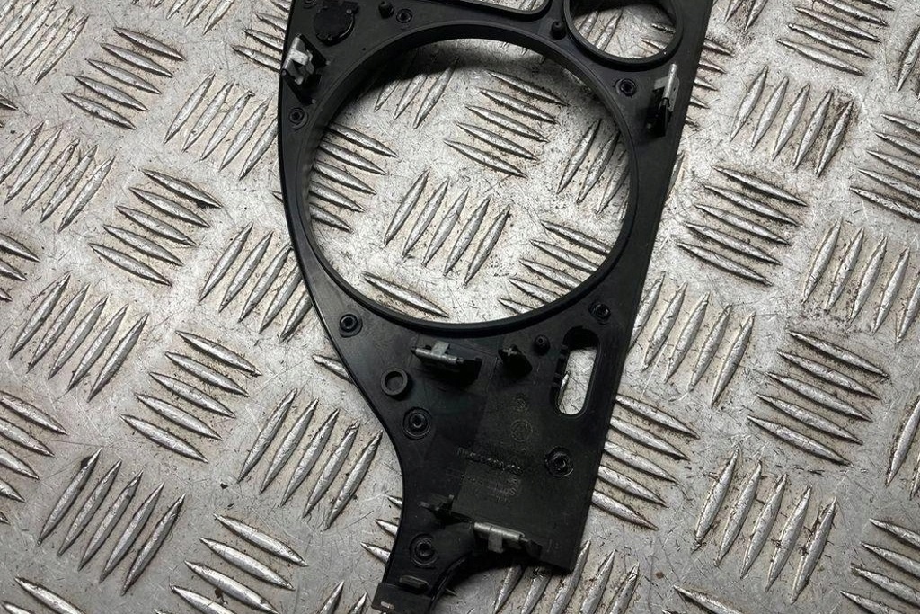 фото №10, Защита спидометра vw passat b7 alltrack 365 3c1858335an 1.9l дизель 2007