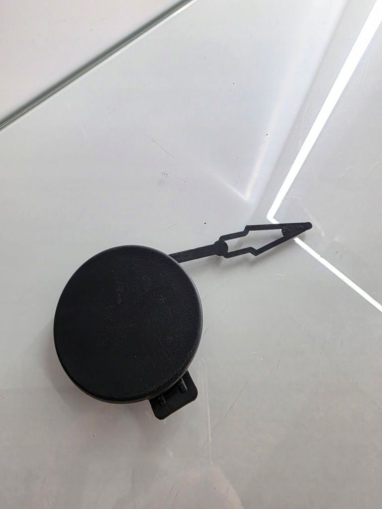 Купити Peugeot 208 ii заглушка hak бампер задній 9828279180