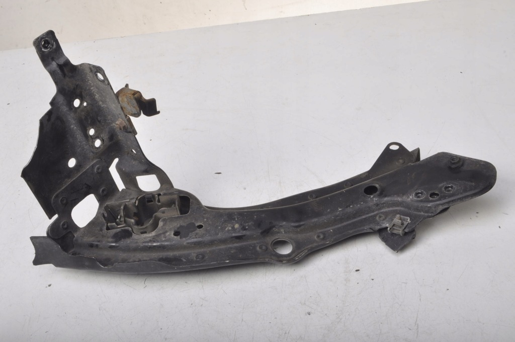 фото №1, Mercedes w211 захист поперечина передній кронштейн a1298172820