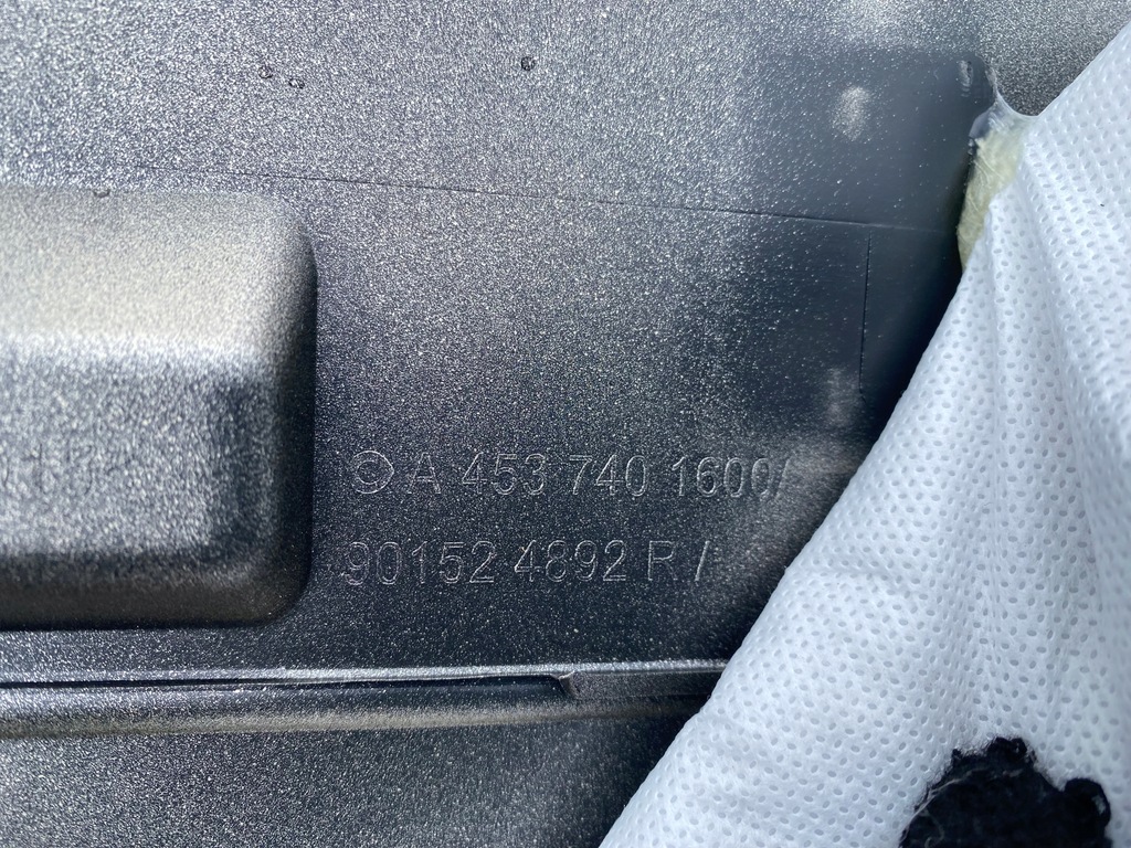фото №12, Smart fortwo 453 крышка багажника накладка задняя 4537401600 оригинал