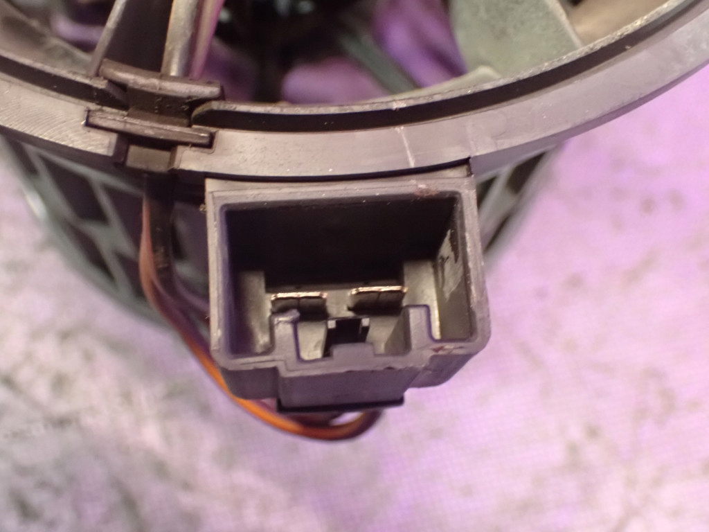 фото №4, Ford fusion 05-12 вентилятор обдув повітродувка 2 pin