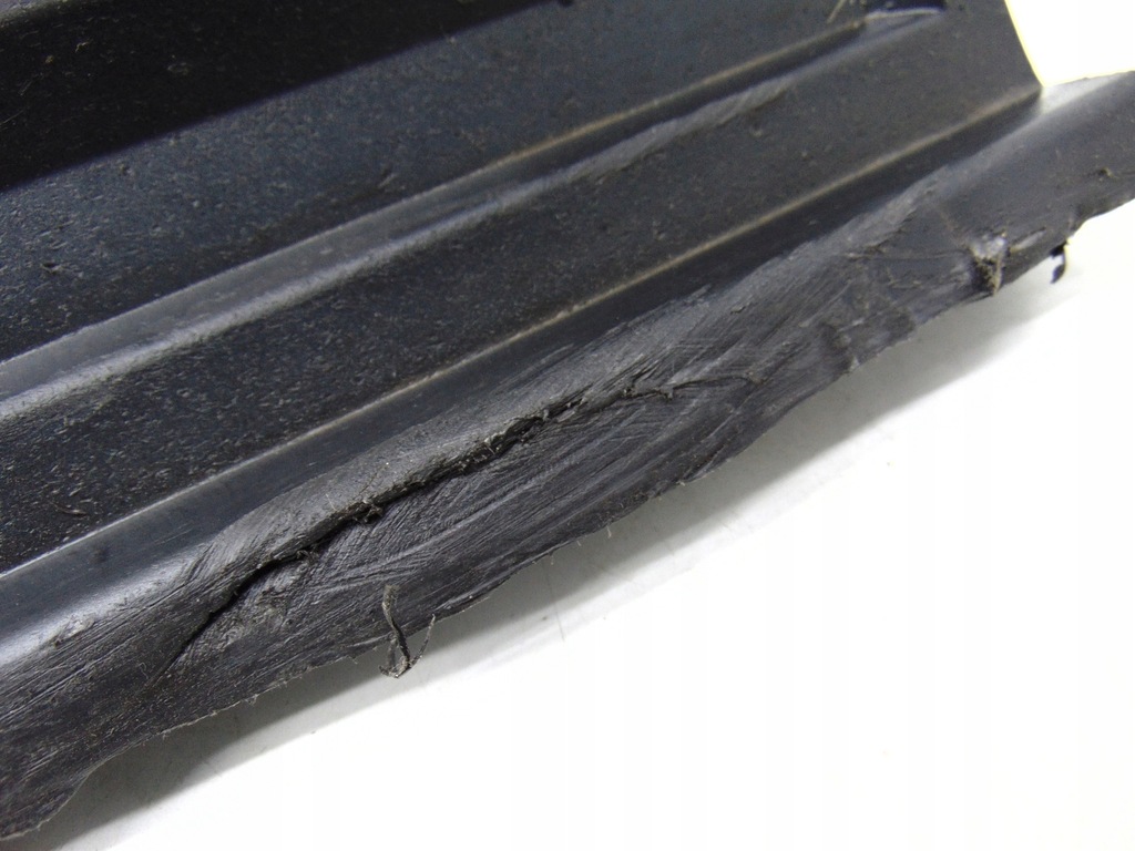 фото №7, Молдинг накладка поріг права bmw z4 e85 2003-2008 black 475