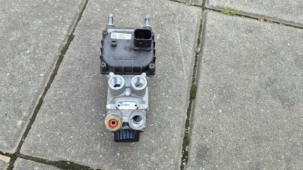 фото №1, Mercedes actros mp4 клапан главный тормозной