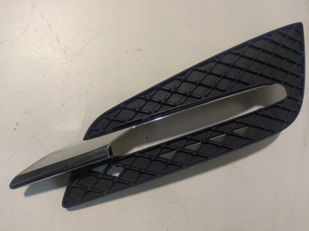 фото №1, Решётка бампера левая mercedes w251 lift