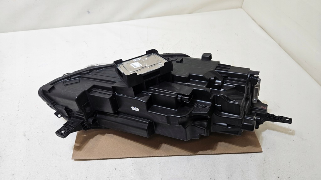 Фара перед передняя левая ford kuga mk3 full led lv4b-13e017-ar Киев