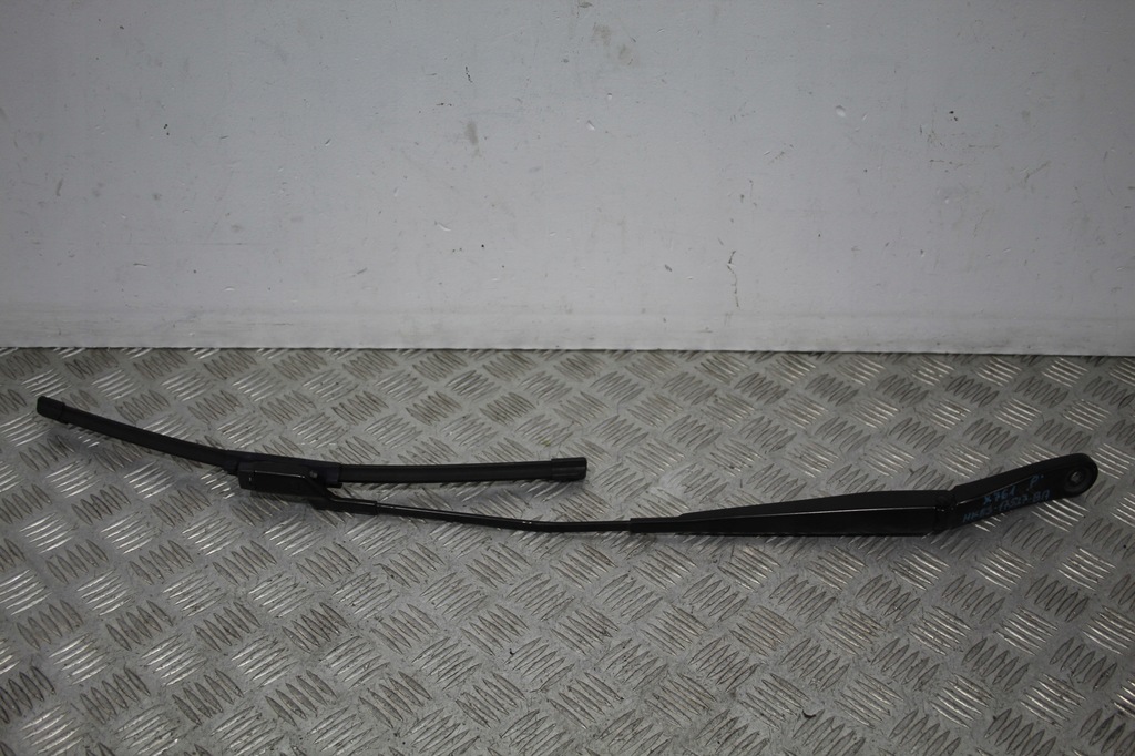 фото №1, Важіль двірники праве jaguar f-pace x761