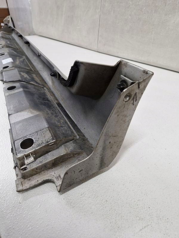 фото №12, Toyota matrix 2 ii e140 накладка молдинг порог порог левая 1f7 75860-02010