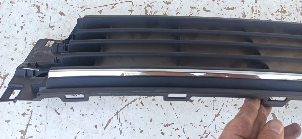 фото №8, Vw polo v 6c lift 14- решітка бампера перед хром