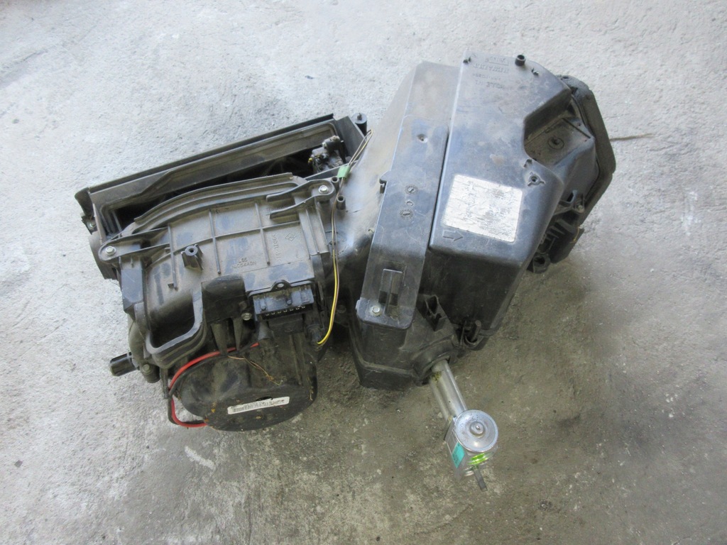 фото №1, Renault thalia ii 2011 r. 1.2 повітродувка