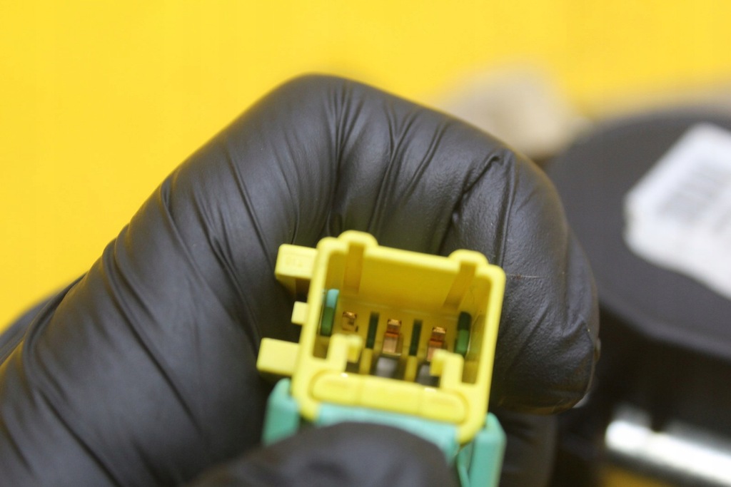 фото №6, Pas безпеки лівий перед vw phaeton 3d2857705j