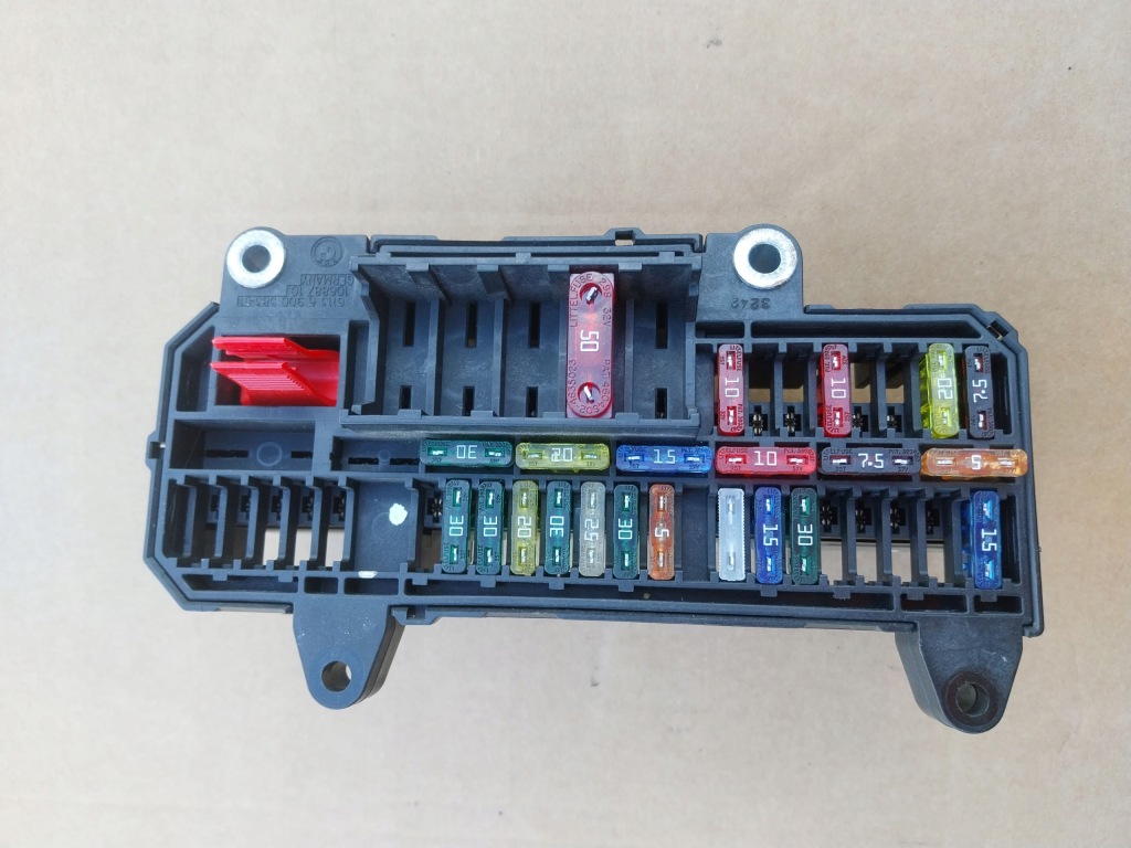 фото №1, Bmw 7 e65 lift lci коробка предохранителей распределитель модуль bsi 6900583