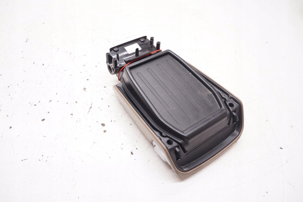 Підлокітник шкіряний середній підсклянник volvo v70 ii s60 i 30643895 в Україні