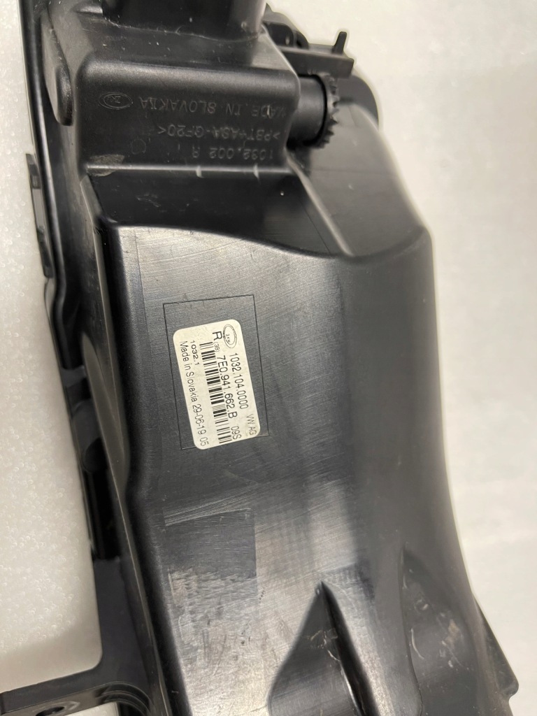 фото №5, Противотуманная фара правый vw transporter t5 t6 7e0941662b