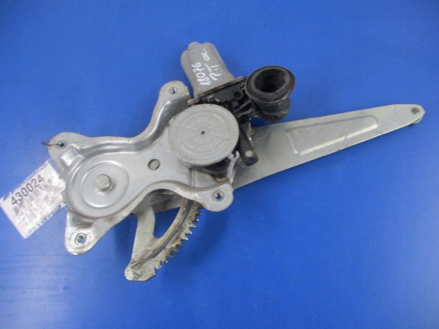 фото №1, Toyota rav4 ii подъемник стекло задняя правый 2pin