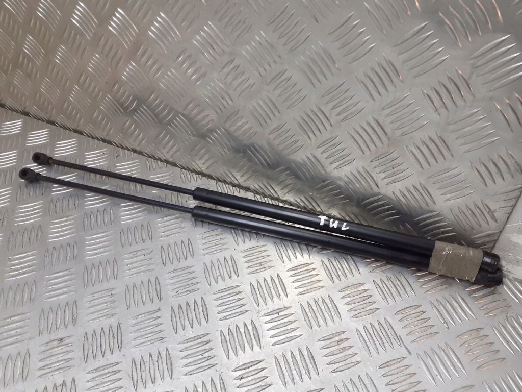 фото №1, Амортизатори кришки задня volvo v40 i 1.8 4702019