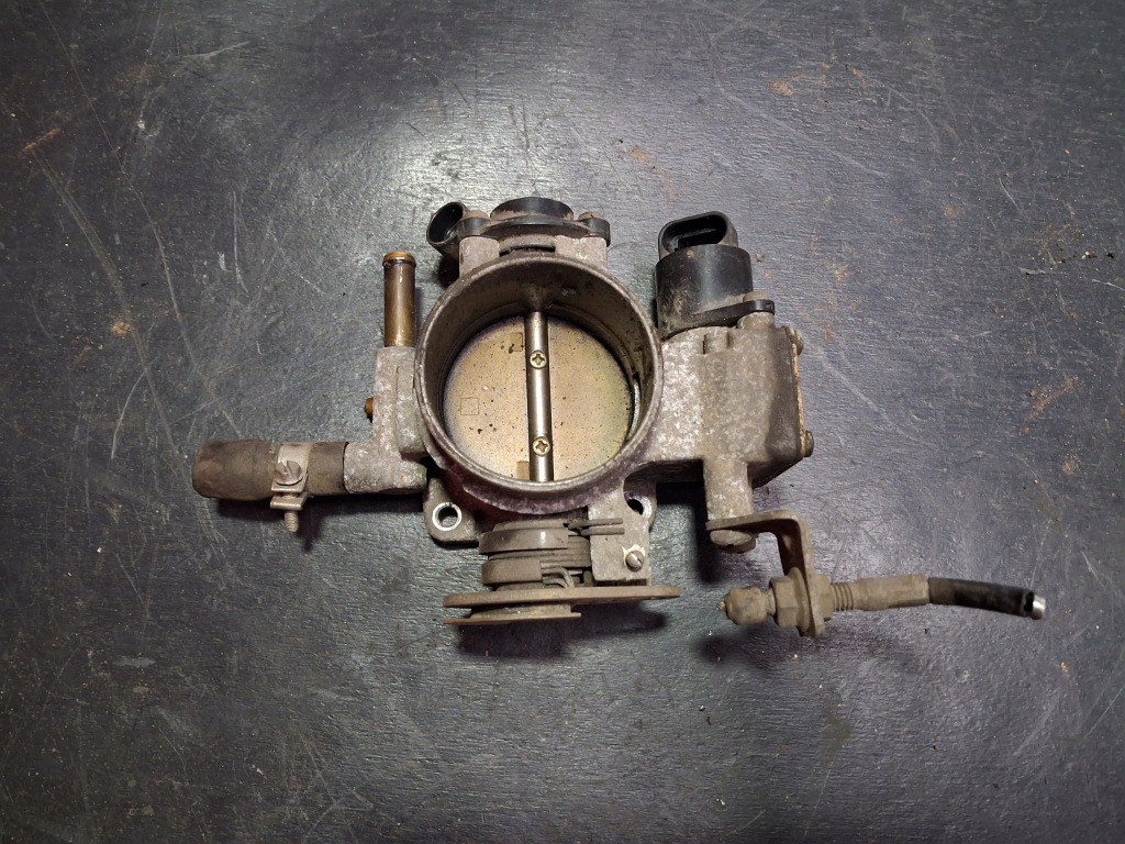 Купити Opel frontera b 2.2 дросельна заслінка 9430060027