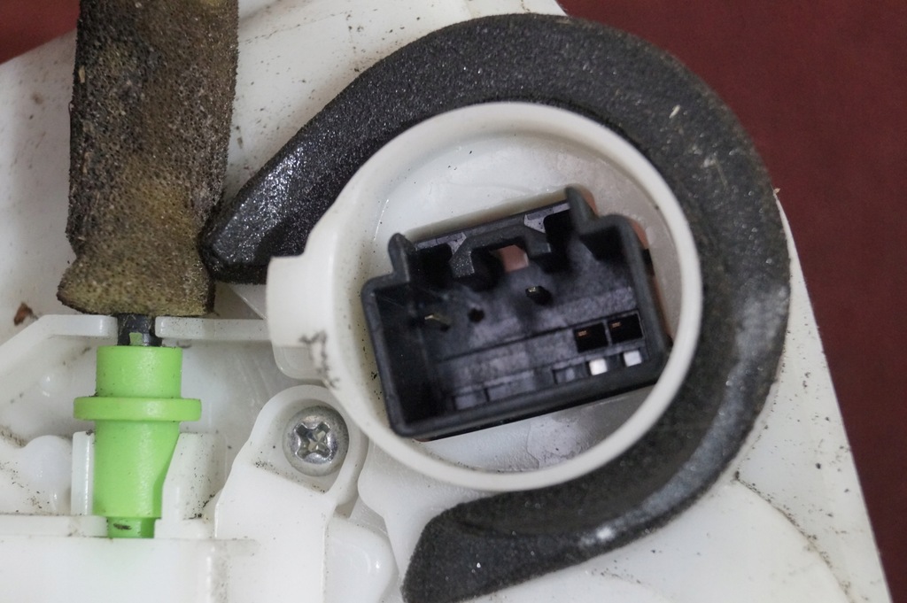 фото №6, Замок дверь правый задняя 5pin mazda 3 bl 09-13r