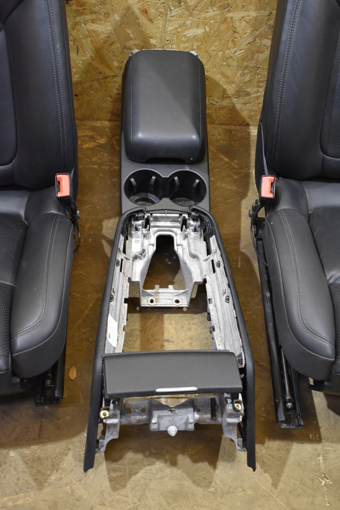 фото №6, Сидіння шкіра комфорт вентильовані підігрів декори модулі kpl. porsche macan 1