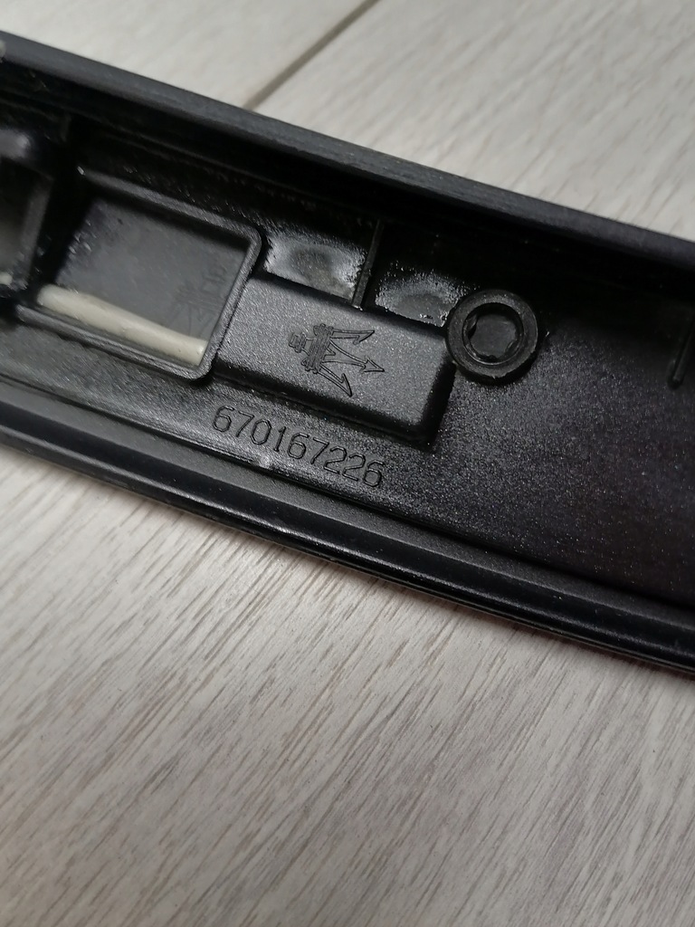 фото №13, Maserati grecale молдинг правый перед 670167226