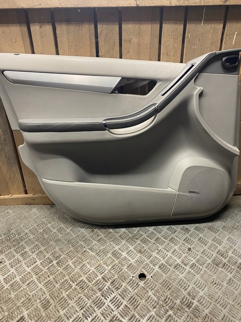 фото №1, Обшивка левый перед водителя mercedes w251 r-klasa