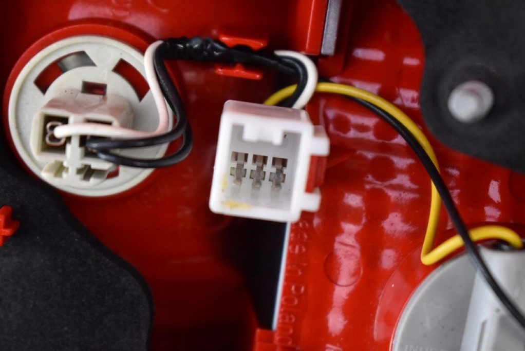 фото №9, Лампа левая задняя задняя 92405-1p000 kia venga 09-14