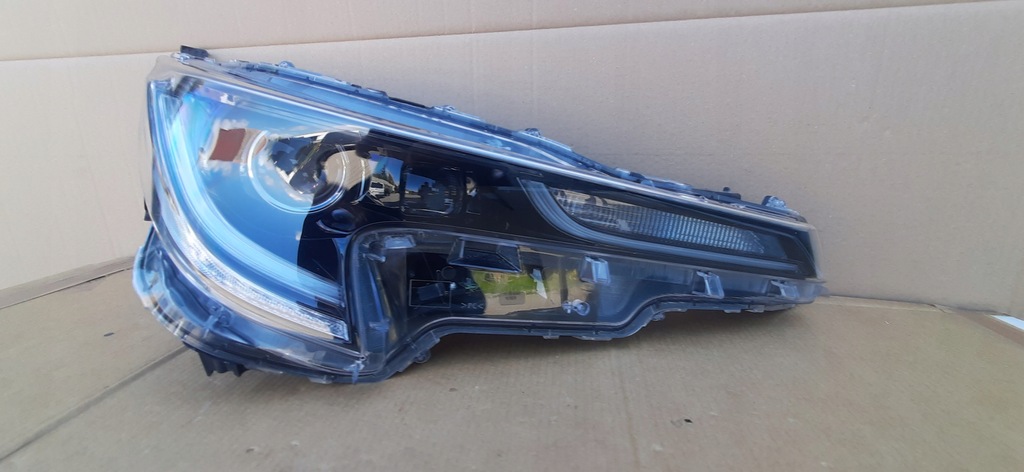 фото №9, Лампа перед права toyota corolla e21 full led