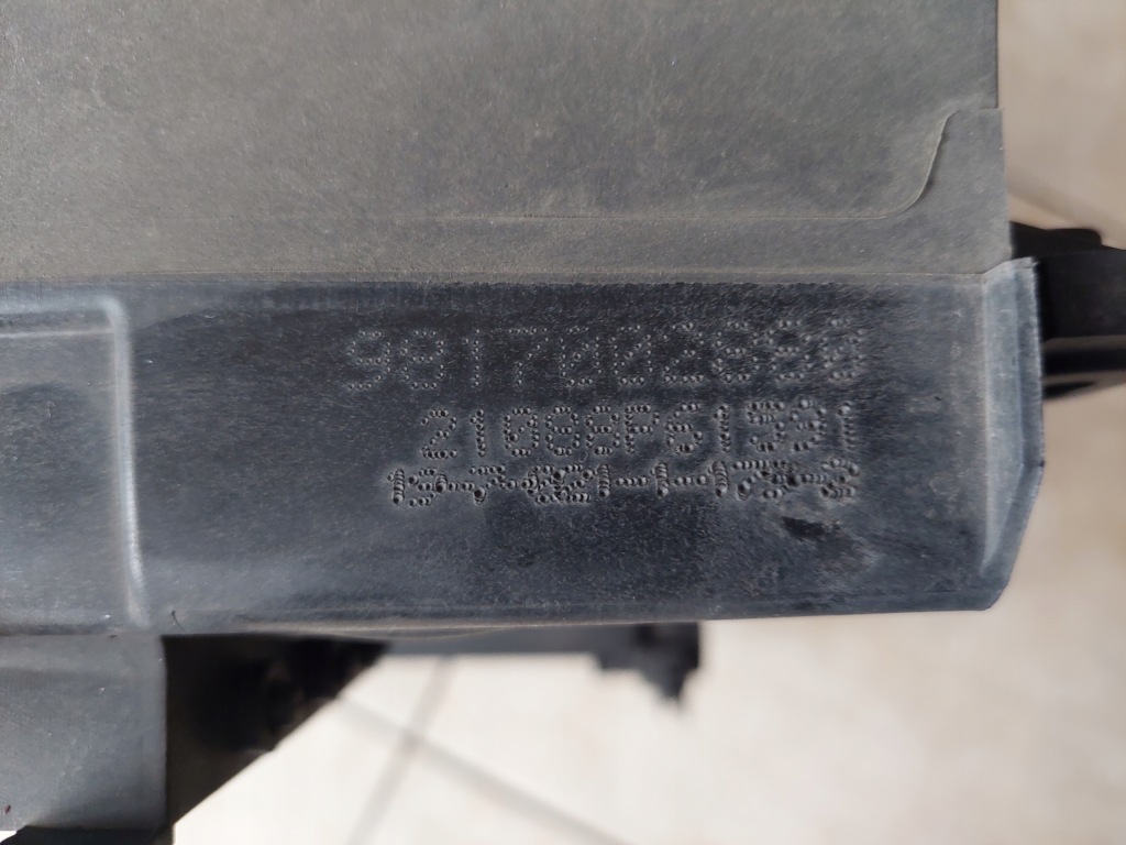 фото №11, Жалюзи - citroen c4 picasso ii lift c5 aircross - peugeot 3008 ii 5008 ii