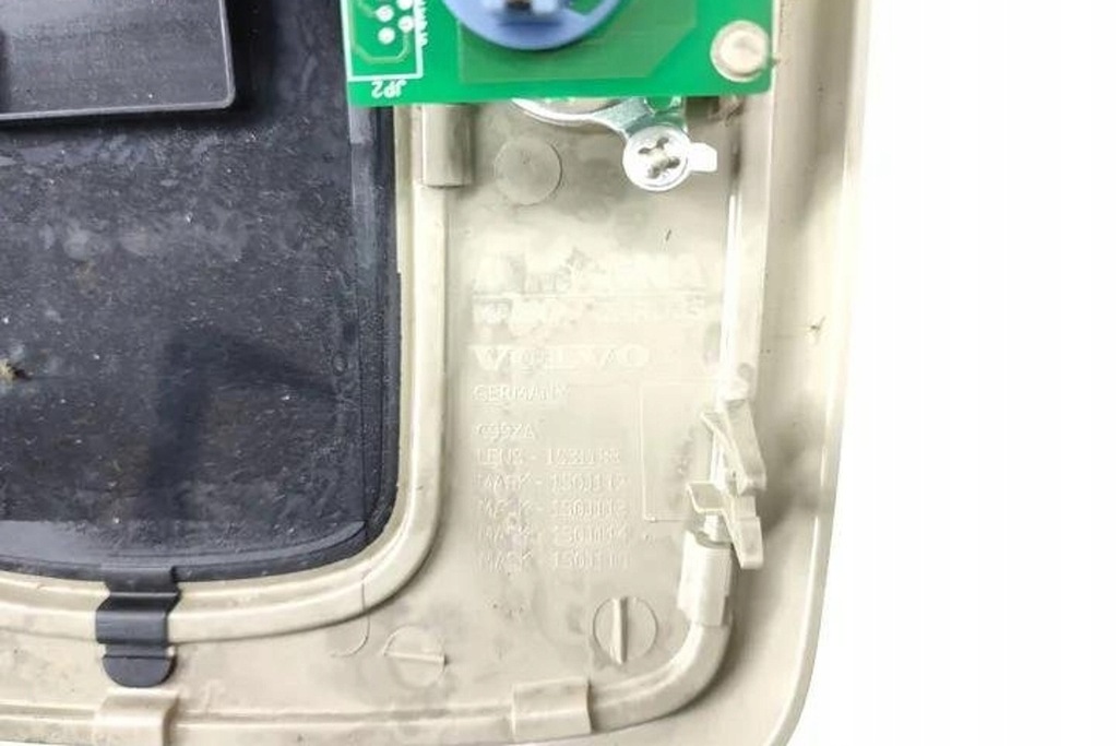 фото №7, Освещение внутреннее volvo v70 ii sw 39806307 2.4l дизель 120kw 2010