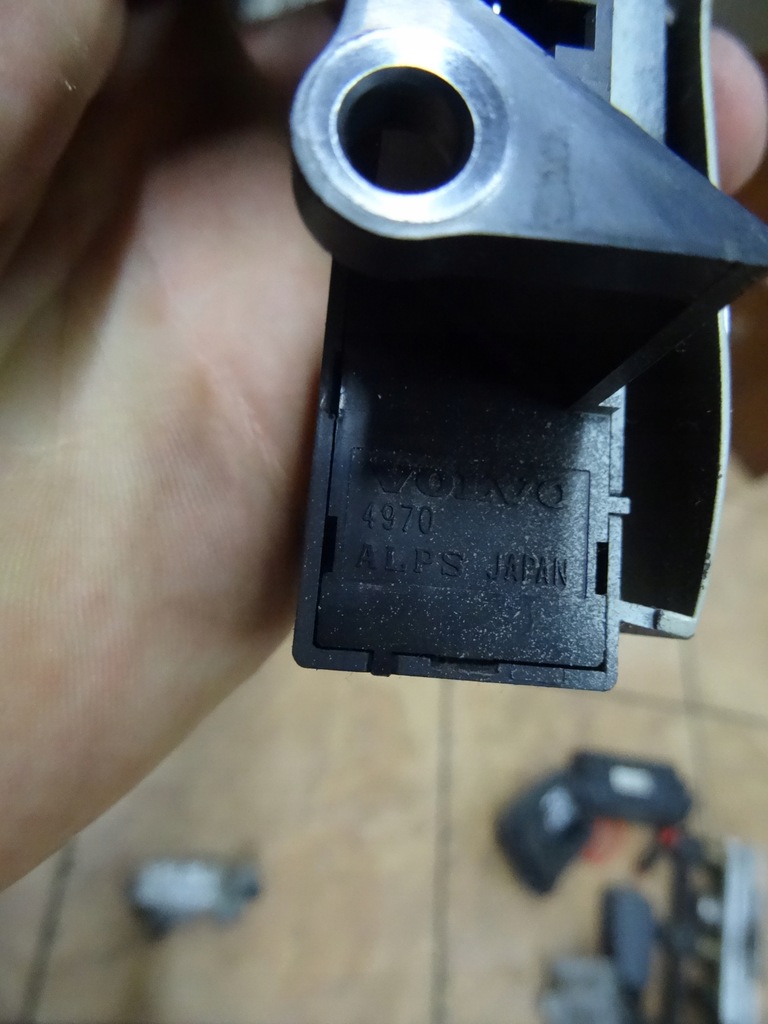 фото №6, Volvo s80 2.4b 99' sedan переключатель руля