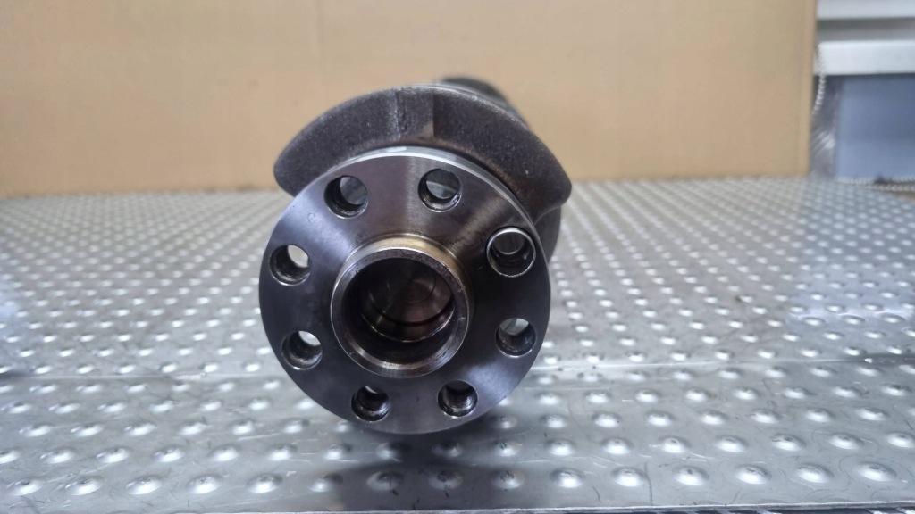 Wał колінчастий номінал 7790913 bmw e60 e61 2.5d 177km m57n 256d2 Доставка