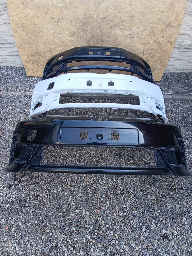 Бампер перед toyota corolla e16 рестайлинг  2016-2018 Киев