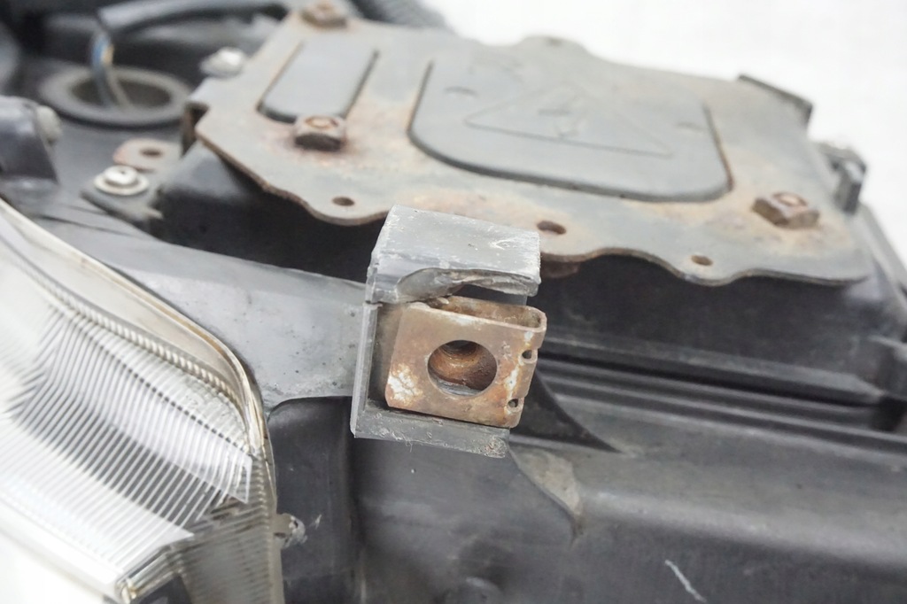 фото №13, Лампа правая ксенон lexus rx 300 330 350 400