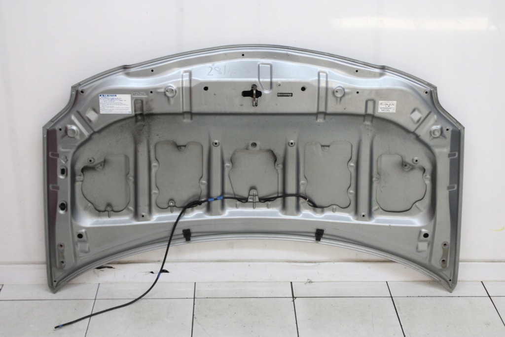 фото №6, Toyota auris i 2006r- капот крышка двигателя 1f8 - код лакокрасочного покрытия