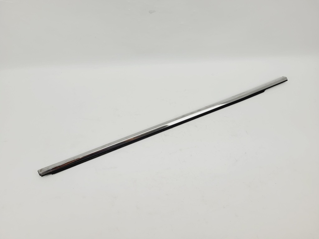 Купить Молдинг уплотнитель правый перед renault espace v 12644