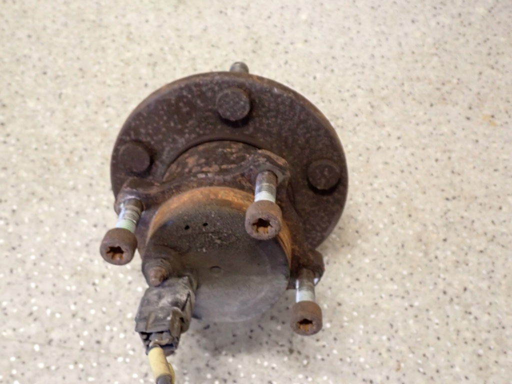 фото №5, Mazda3 mazda 3 bk 03- ступиця колеса задня задня