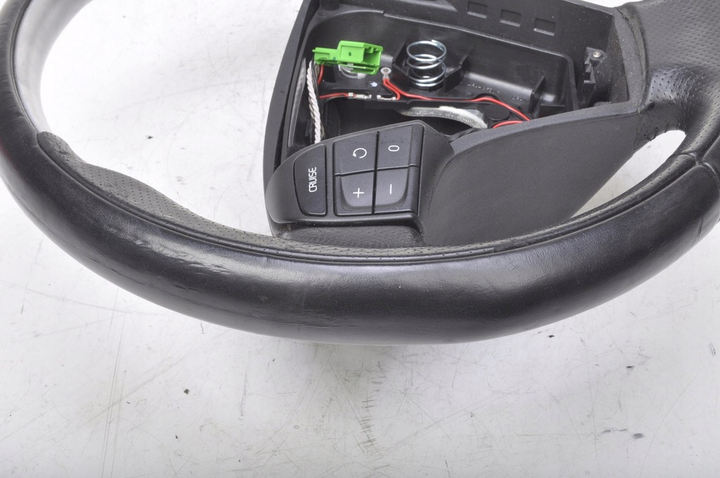 фото №10, Volvo c70 ii воздуховод кожаный 30778746 navi