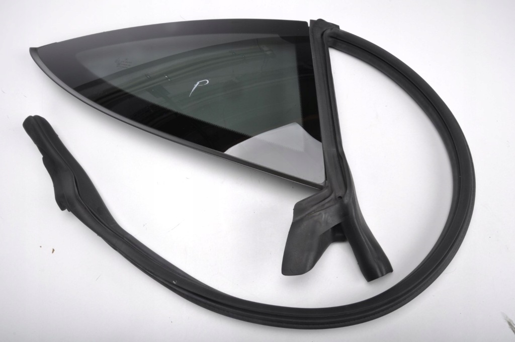 фото №1, Mercedes amg gt c190 стекло кузовная правая