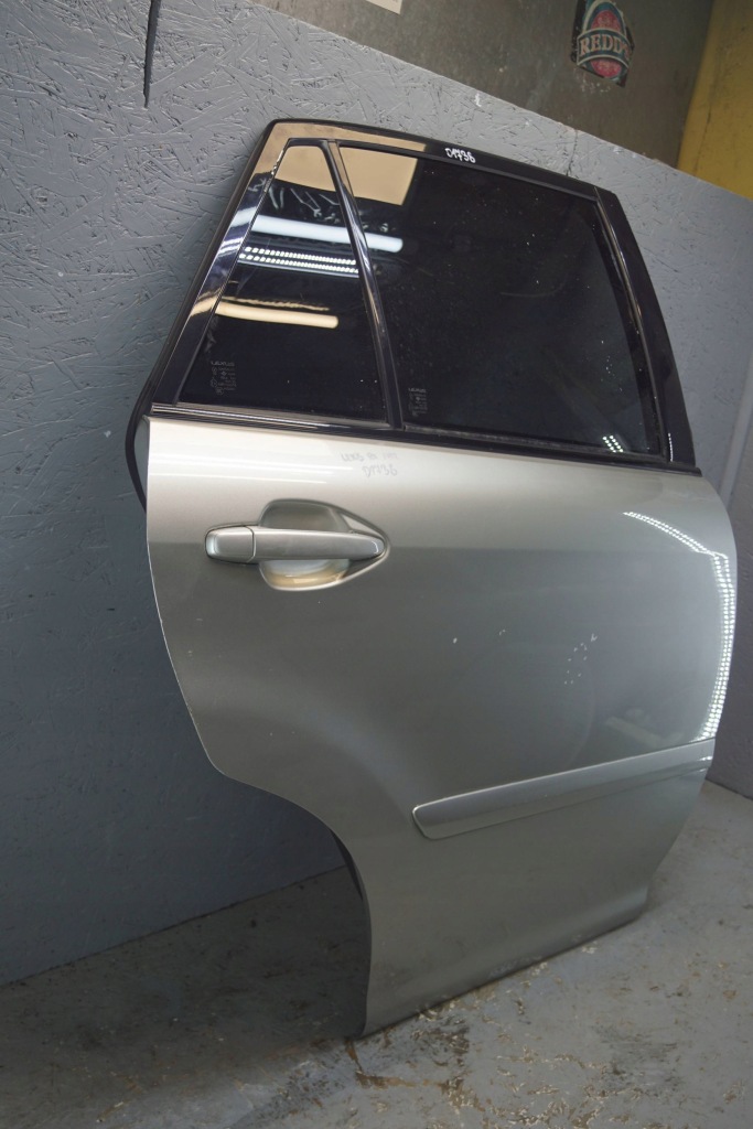 Lexus rx 2 2 дверь правый  задняя d1738 Доставка