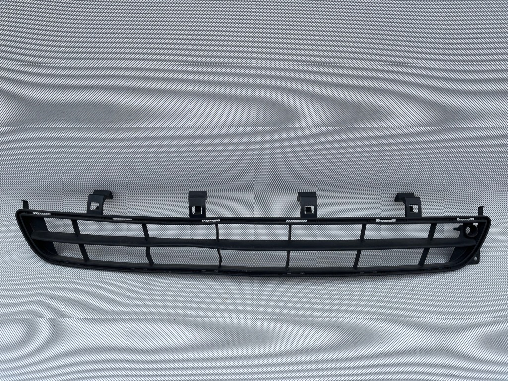 Купити Opel оригінальний номер 22787148 решітка бампера решітка