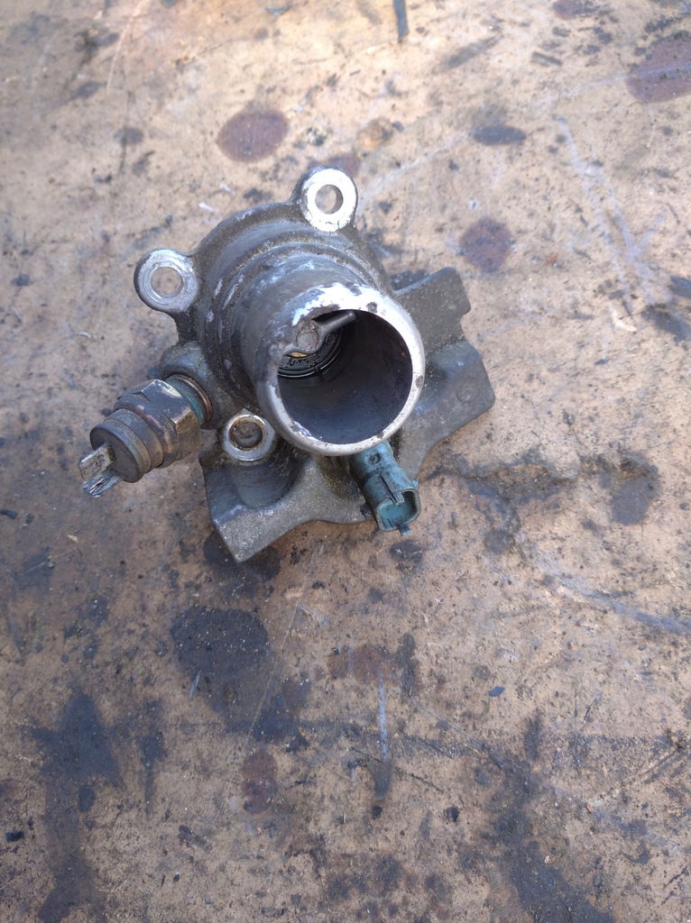 фото №1, Корпус термостата термостат 504013931 iveco 2.3