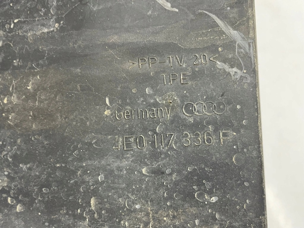 фото №5, Audi a8 s8 d3 4e 2005 напрямна повітря інтеркулер