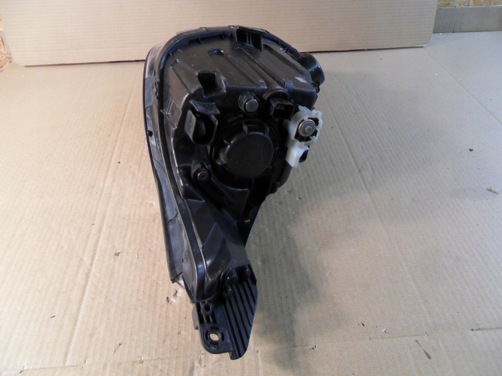 фото №14, Hyundai i10 ii фара правый лампа правая