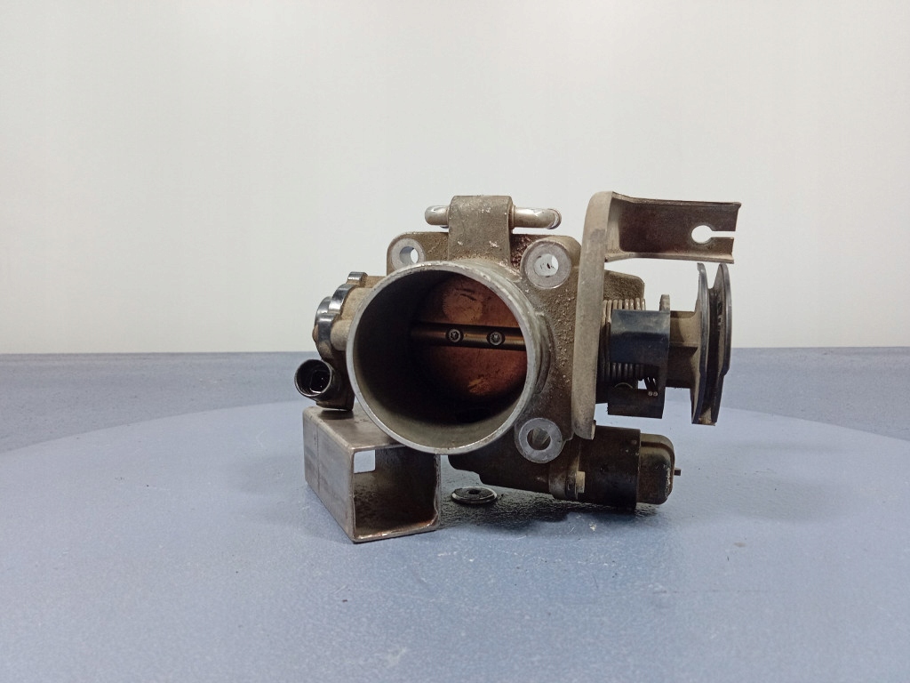 Купити Jiangling landwind x6 2.4 дросельна заслінка 96543076