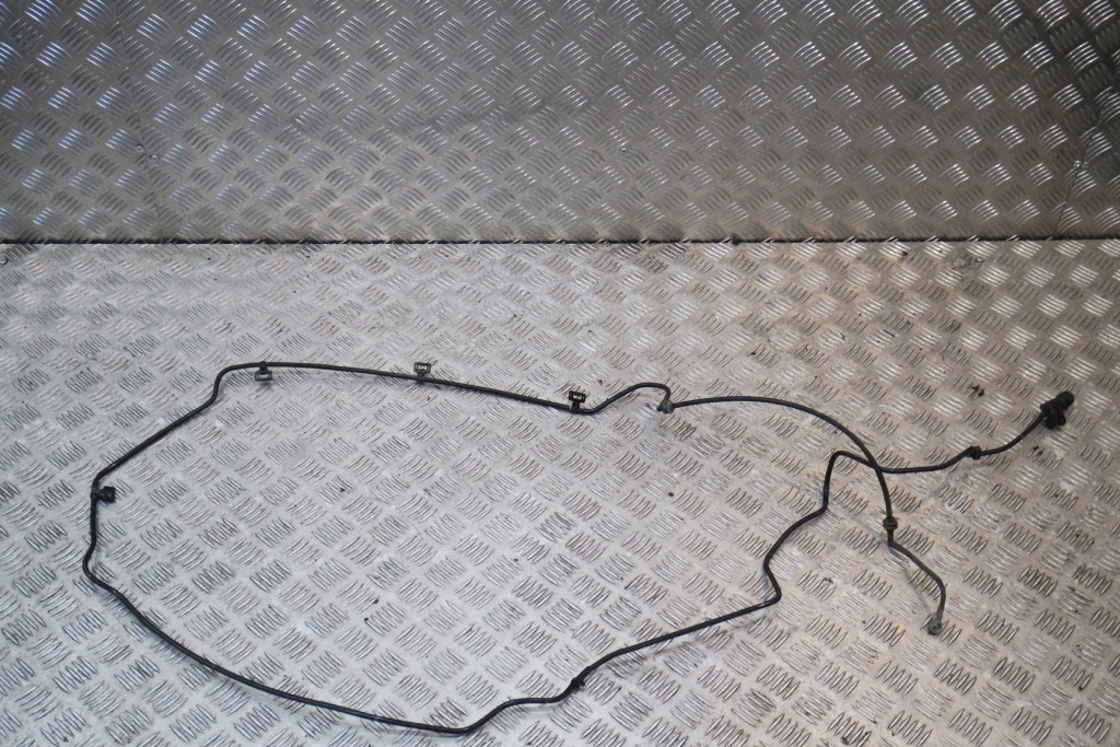 Купити Шланг фільтр вугільний mercedes w463/4 a4638001100